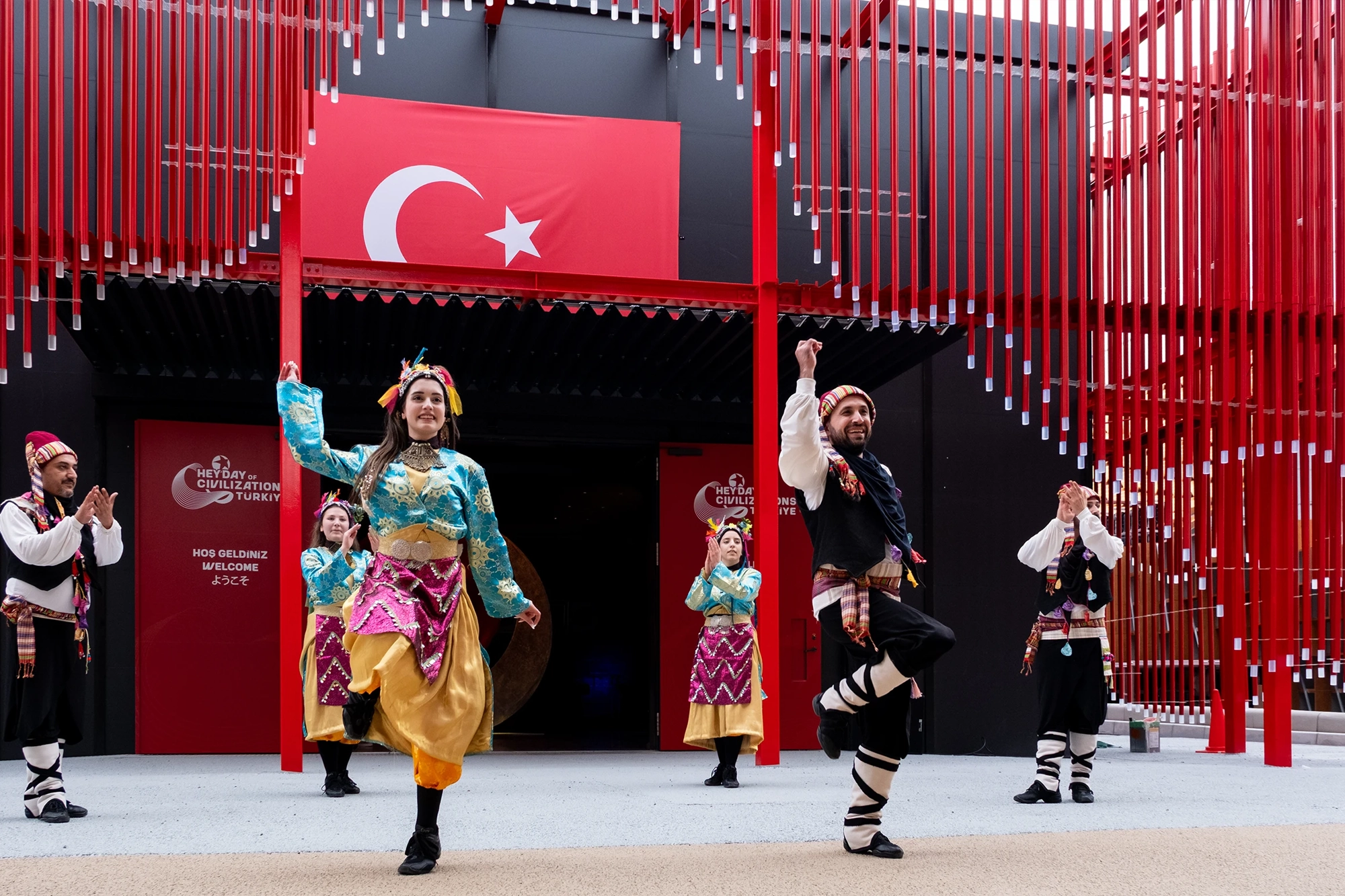 Japon Basınından: Türkiye Ulusal Günü – Dansçılar Performans Sergiledi, Asya ve Avrupa’yı Kucaklayan Eşsiz Kültür